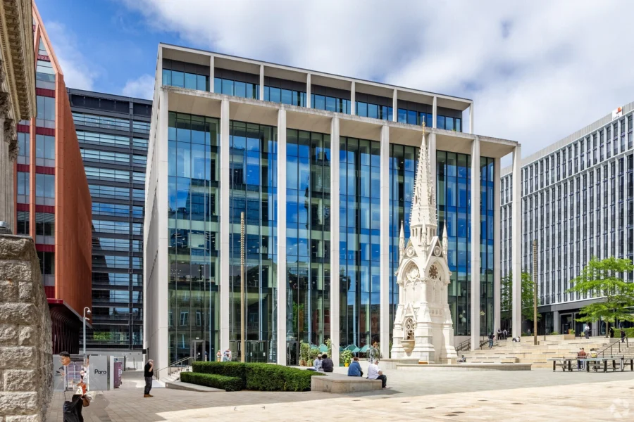 2 Chamberlain Square