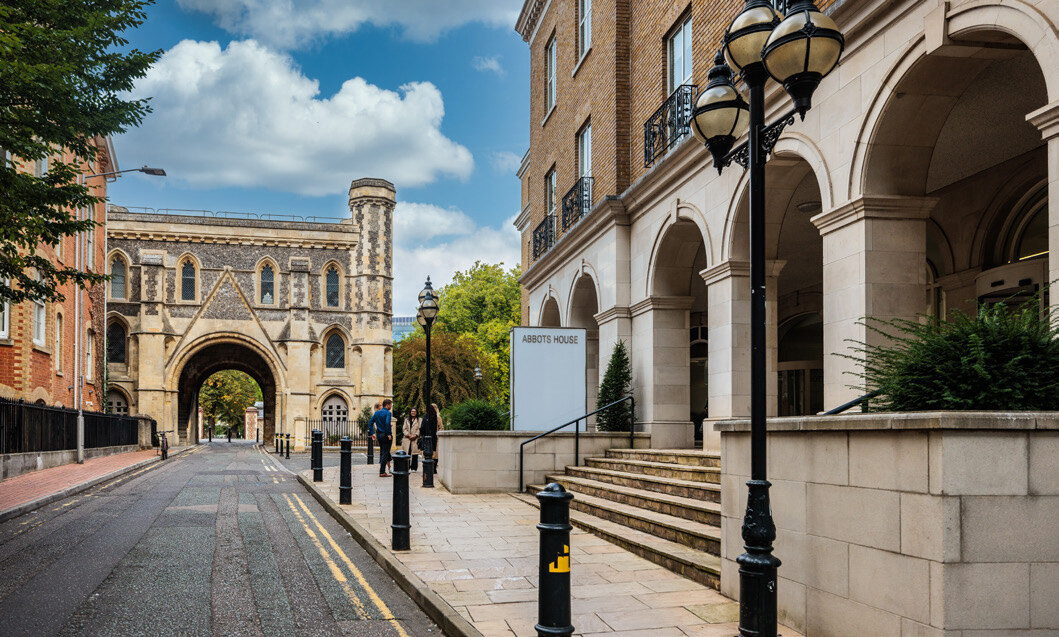 7a5de755fb838ae146976ea29496b429 Abbots House Brochure