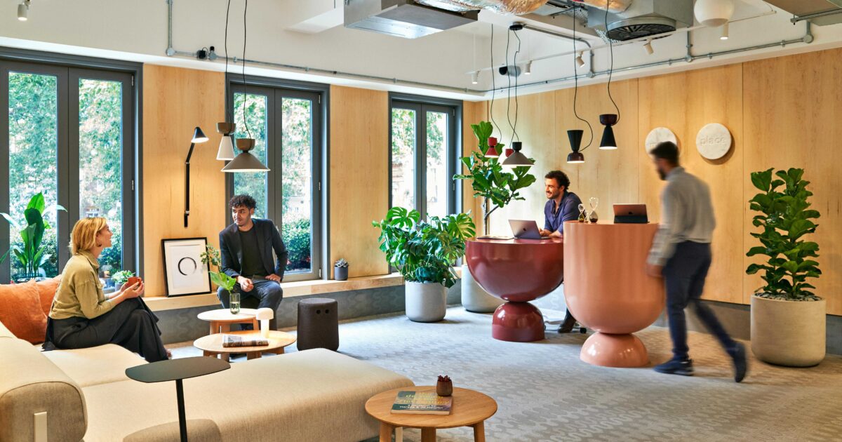 Traditional Vs Modern Worksplace Design | OP Group
