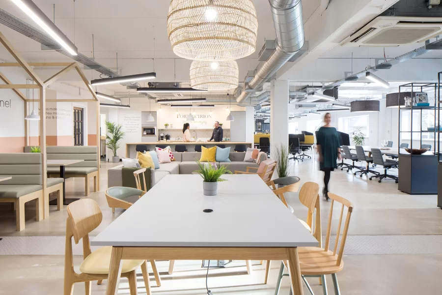 We deliver "work life experience" at pottery giant۪s HQ